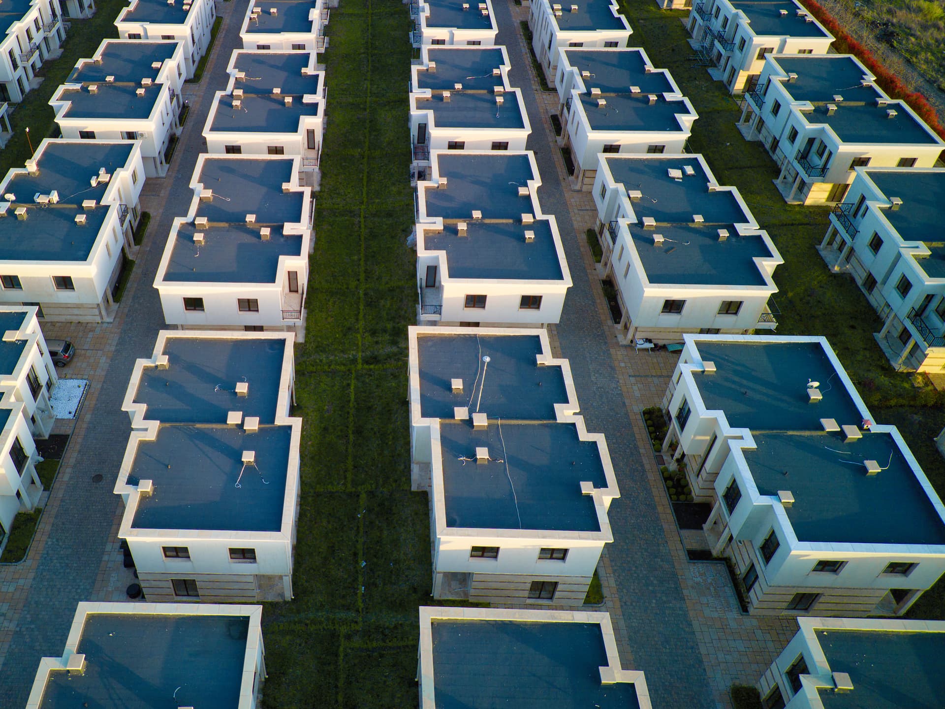 Can foreigners buy property in Saudi Arabia? What are the conditions and procedures for non-Saudis?