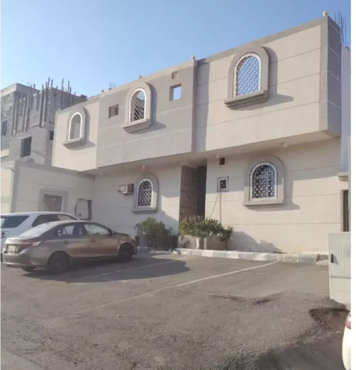 Building For Sale - Image 1