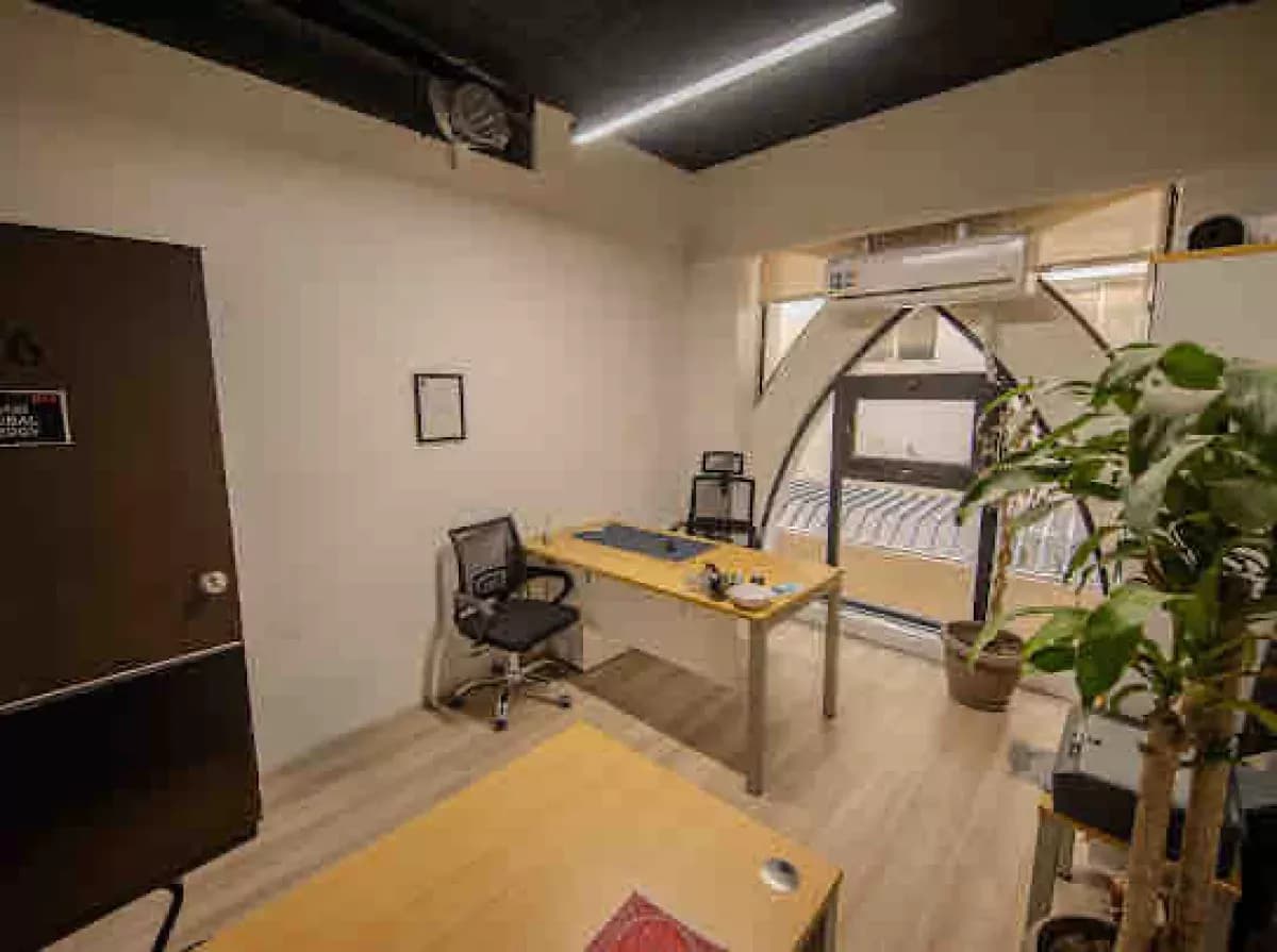 Office For Rent-4
