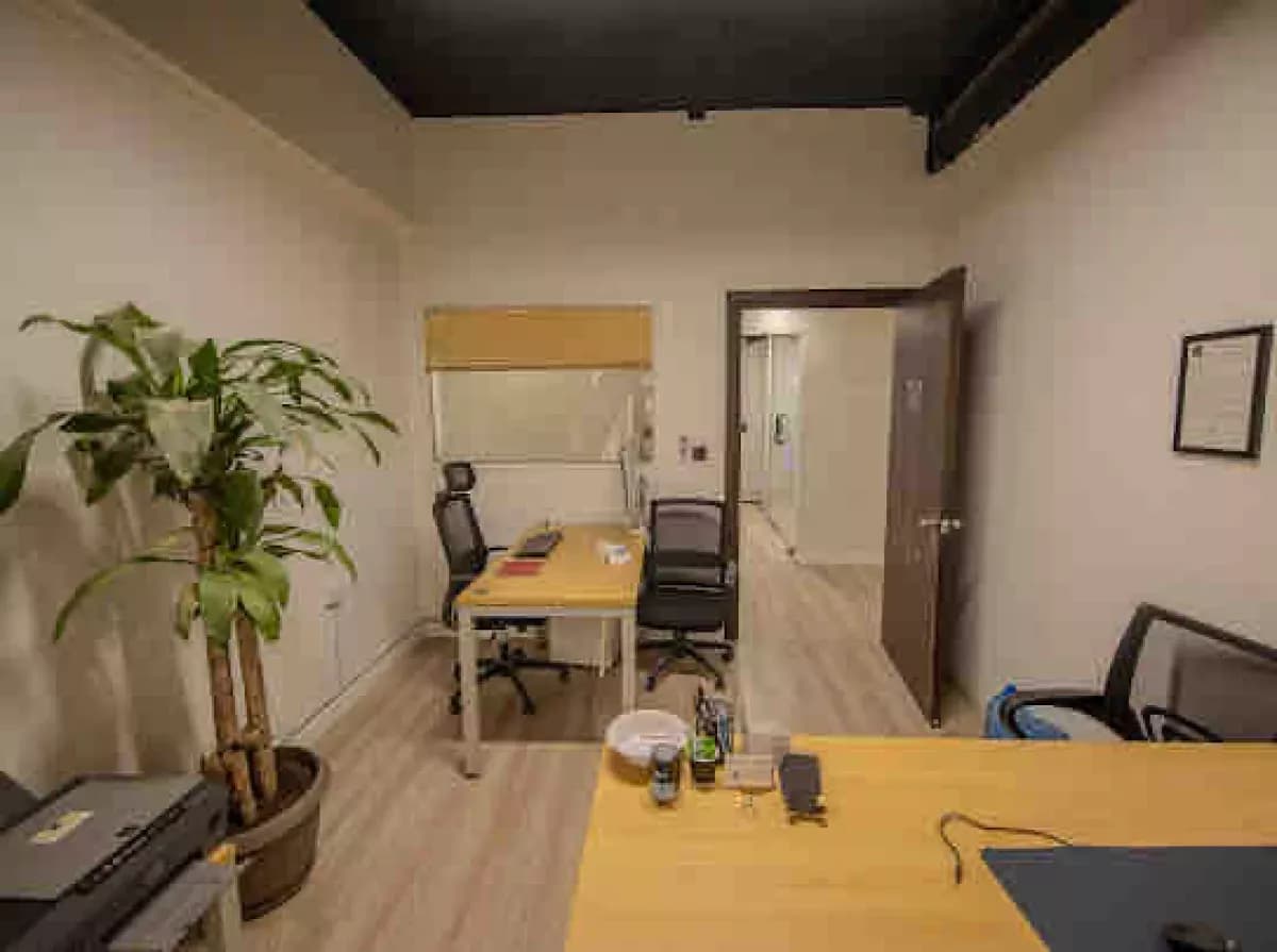 Office For Rent-5
