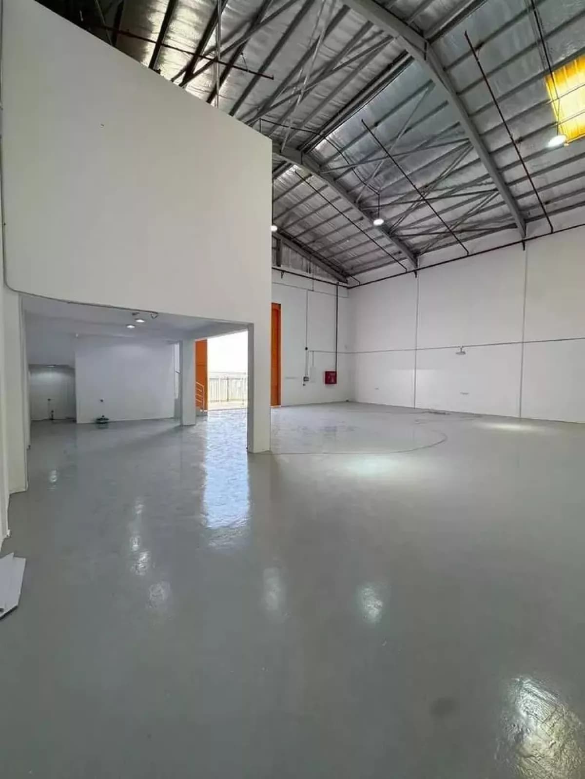 Repair shop For Rent-4