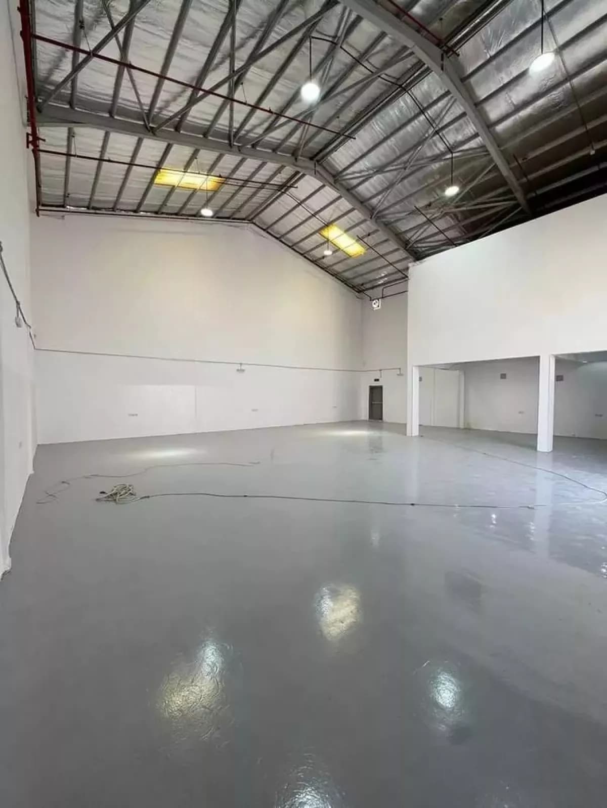Repair shop For Rent-5