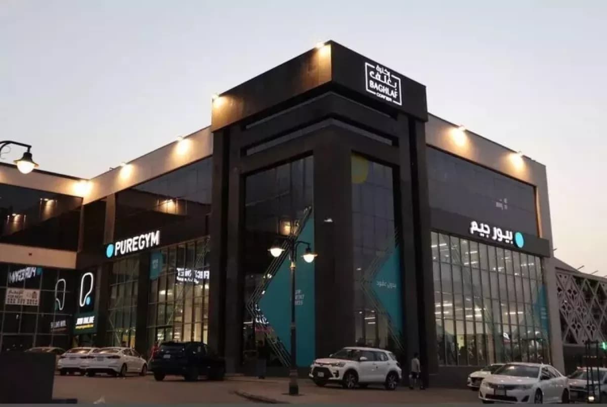 Showroom For Rent - Image 1