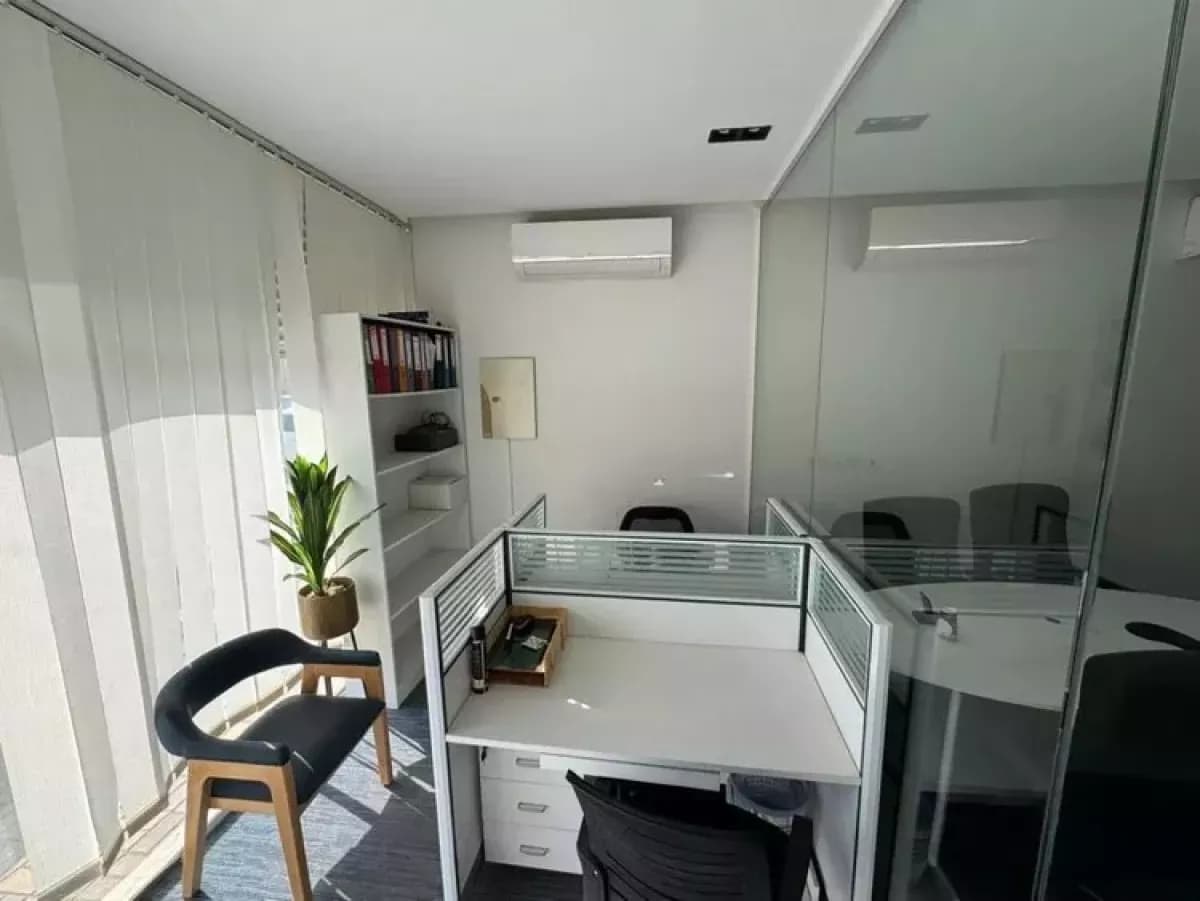 Office For Rent-1