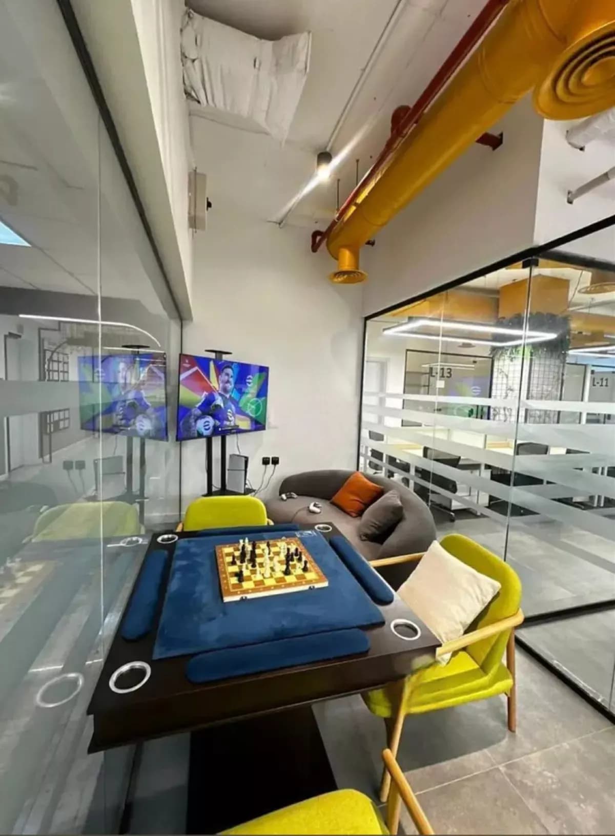 Office For Rent-7