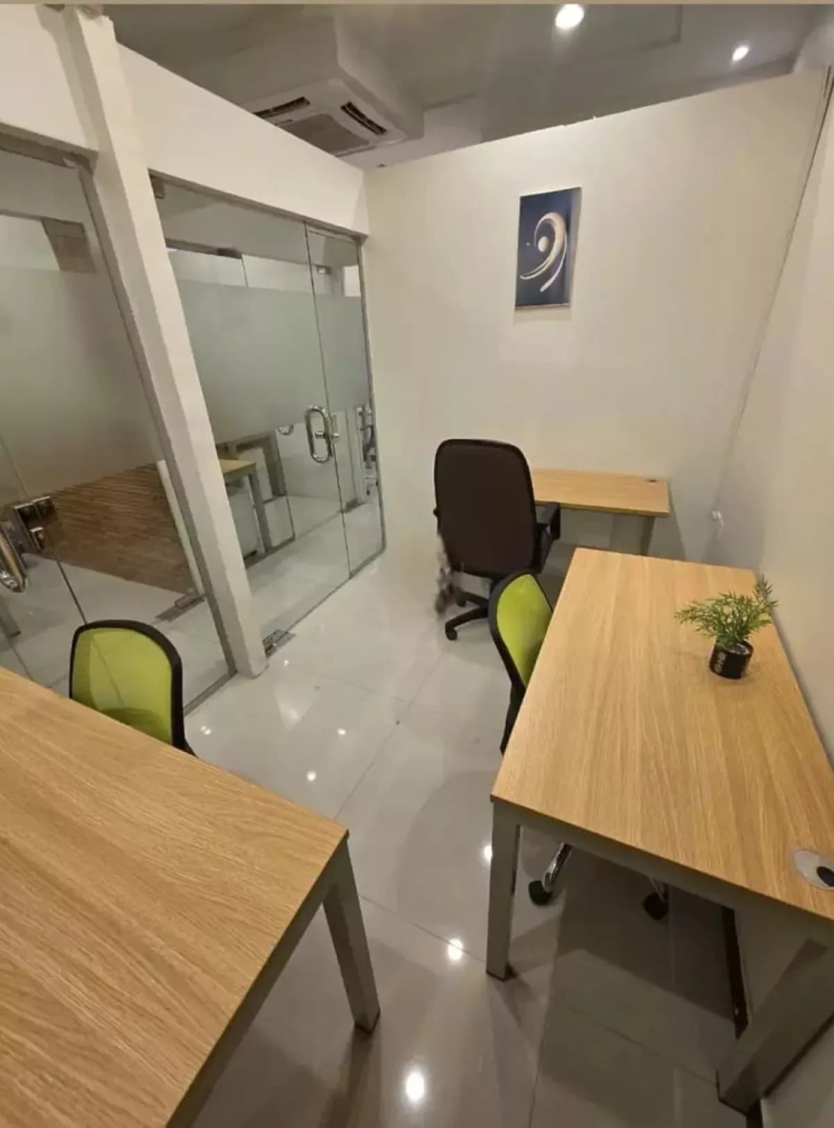 Office For Rent-4