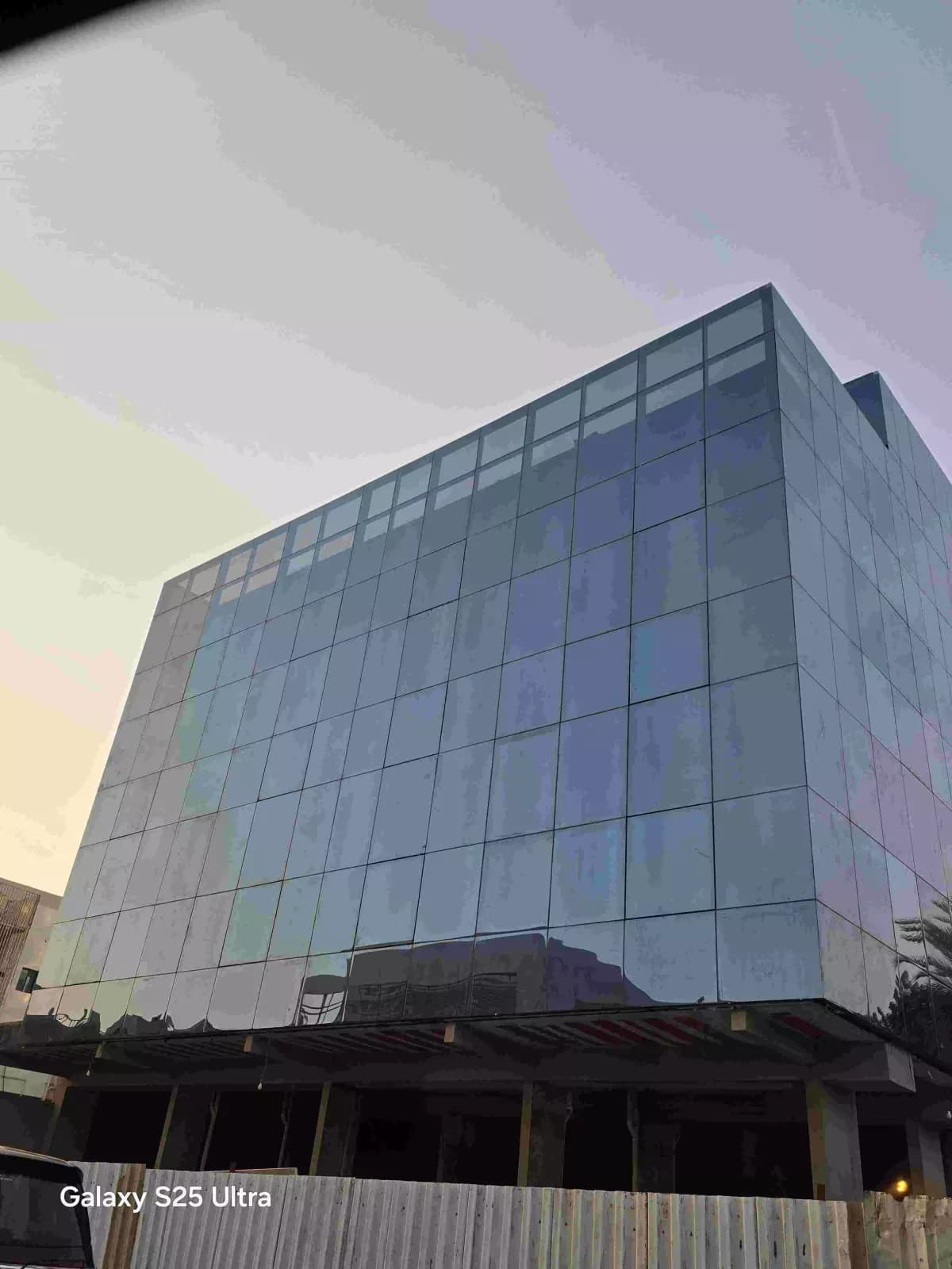 Building For Rent - Image 1