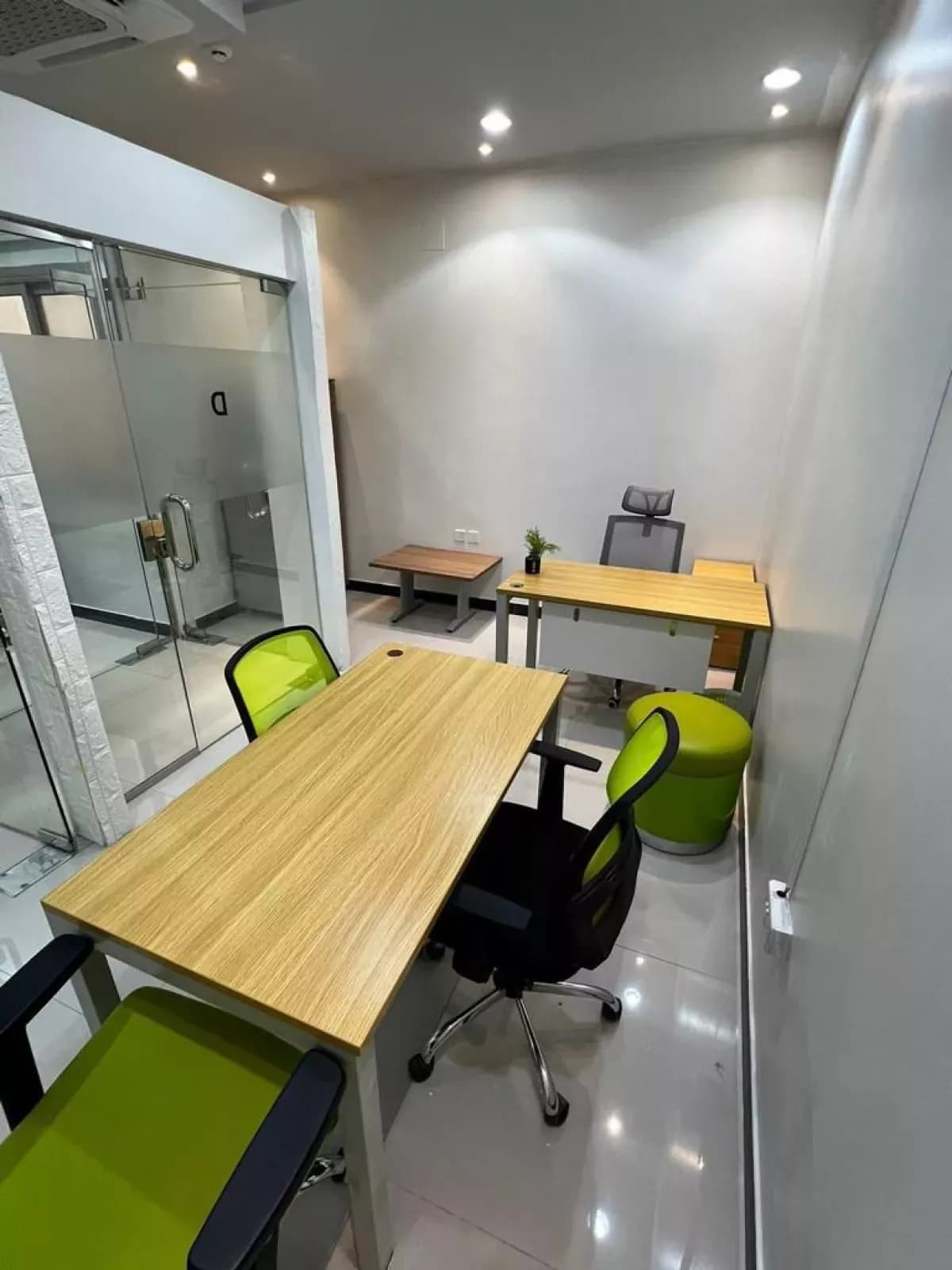 Office For Rent-10