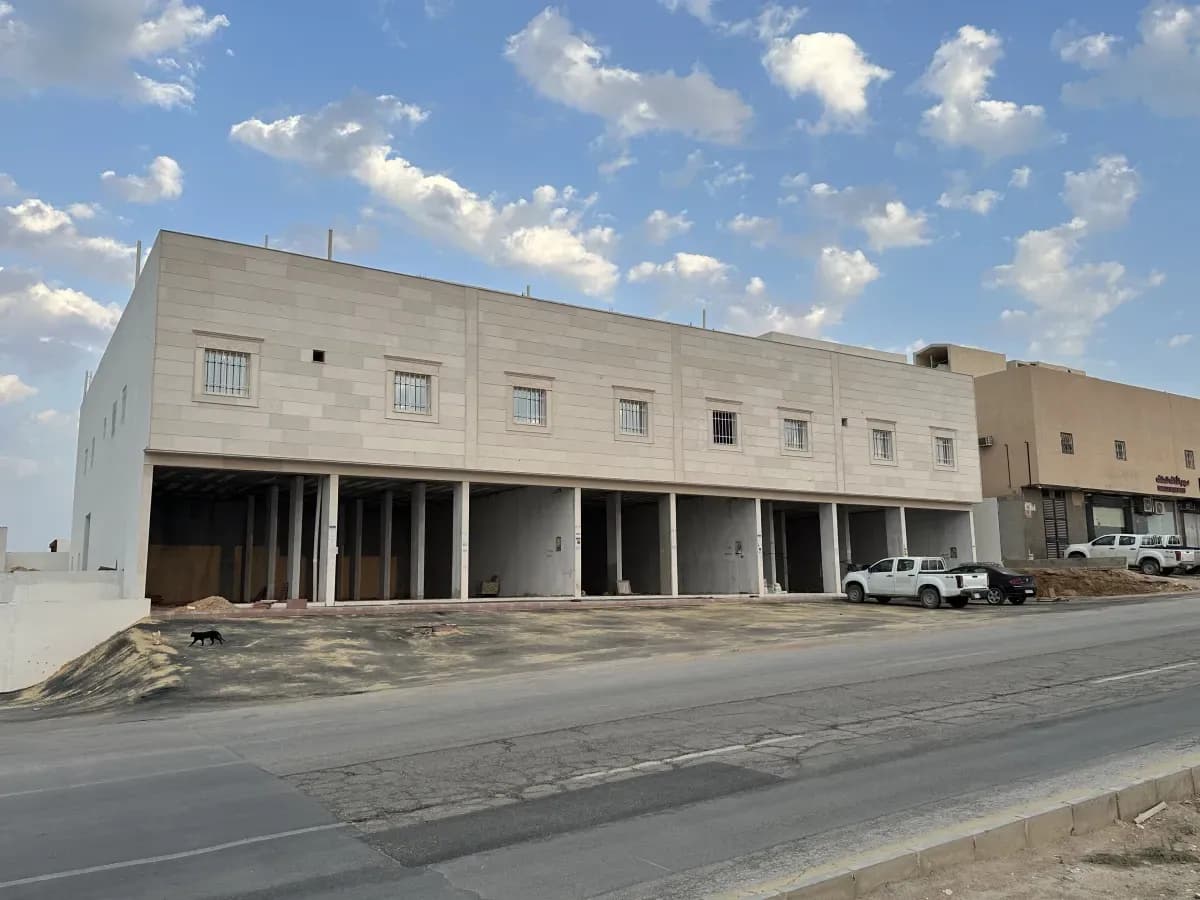 Showroom For Rent-0