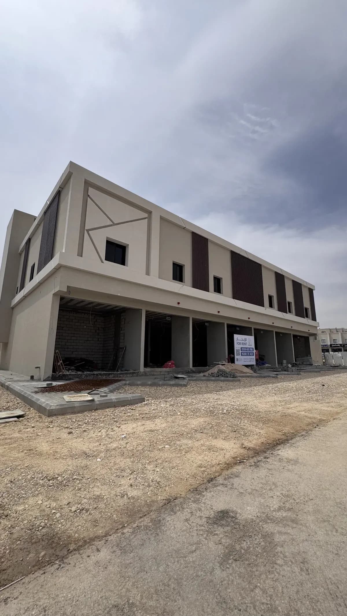 Showroom For Rent-1