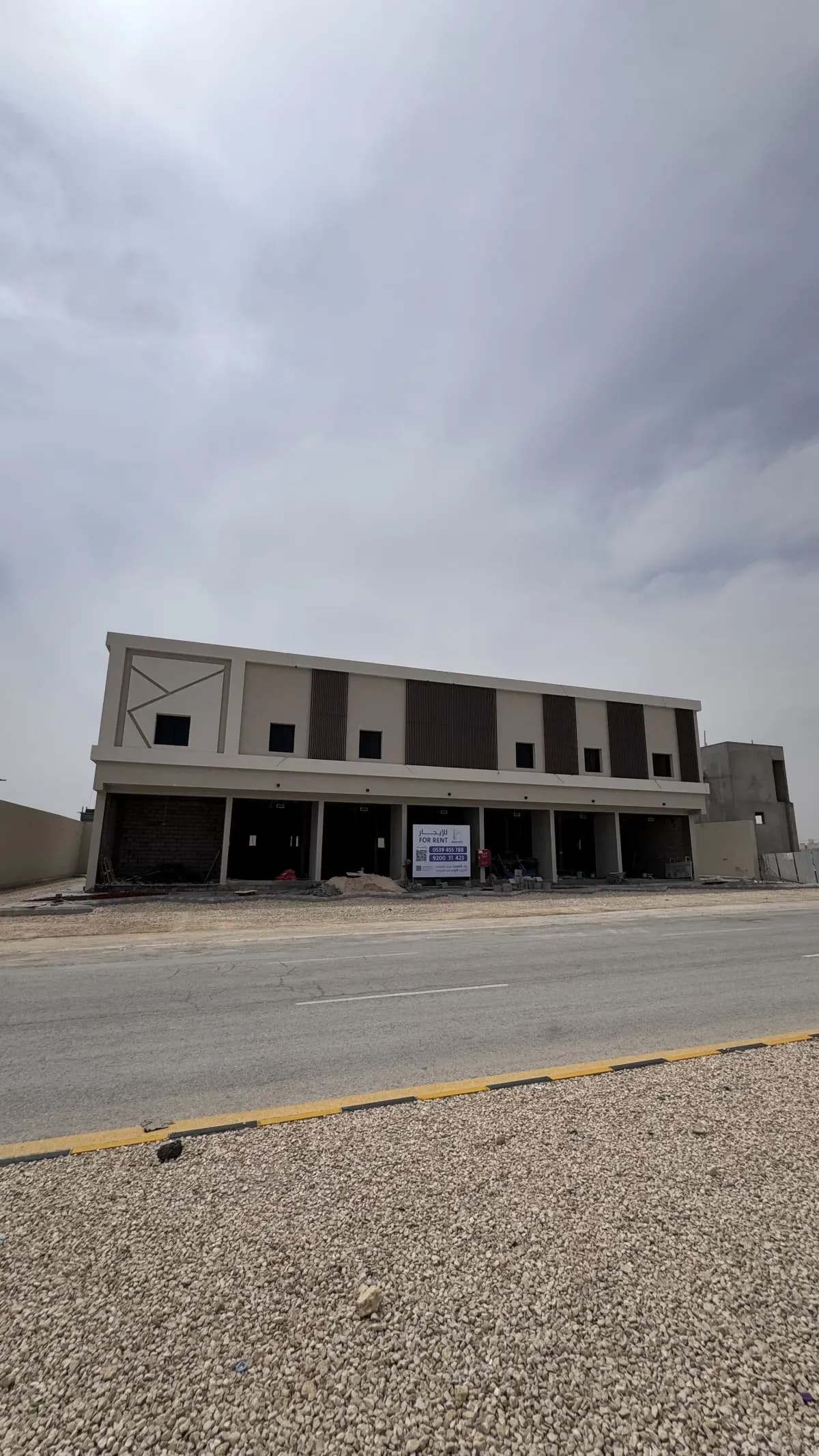 Showroom For Rent-2