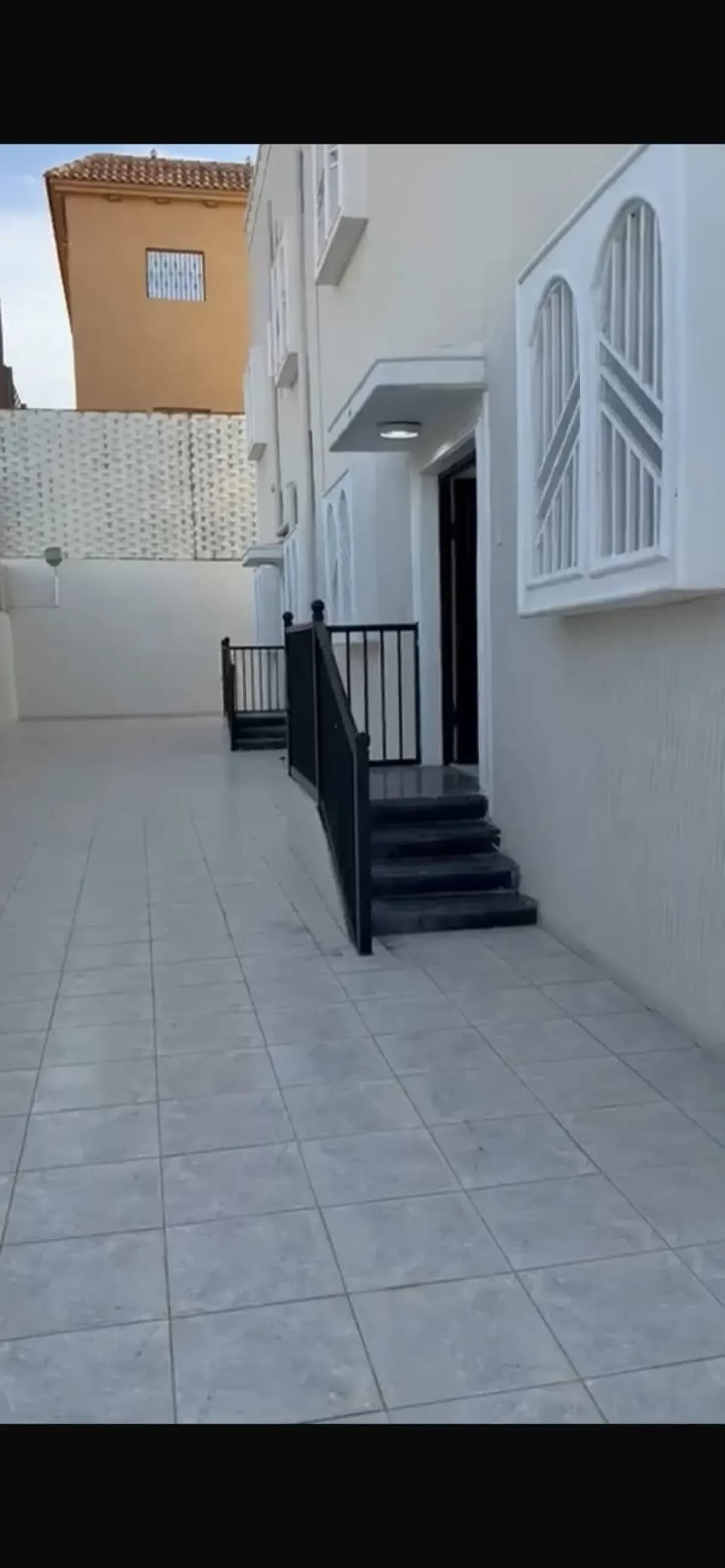 Building For Sale-0