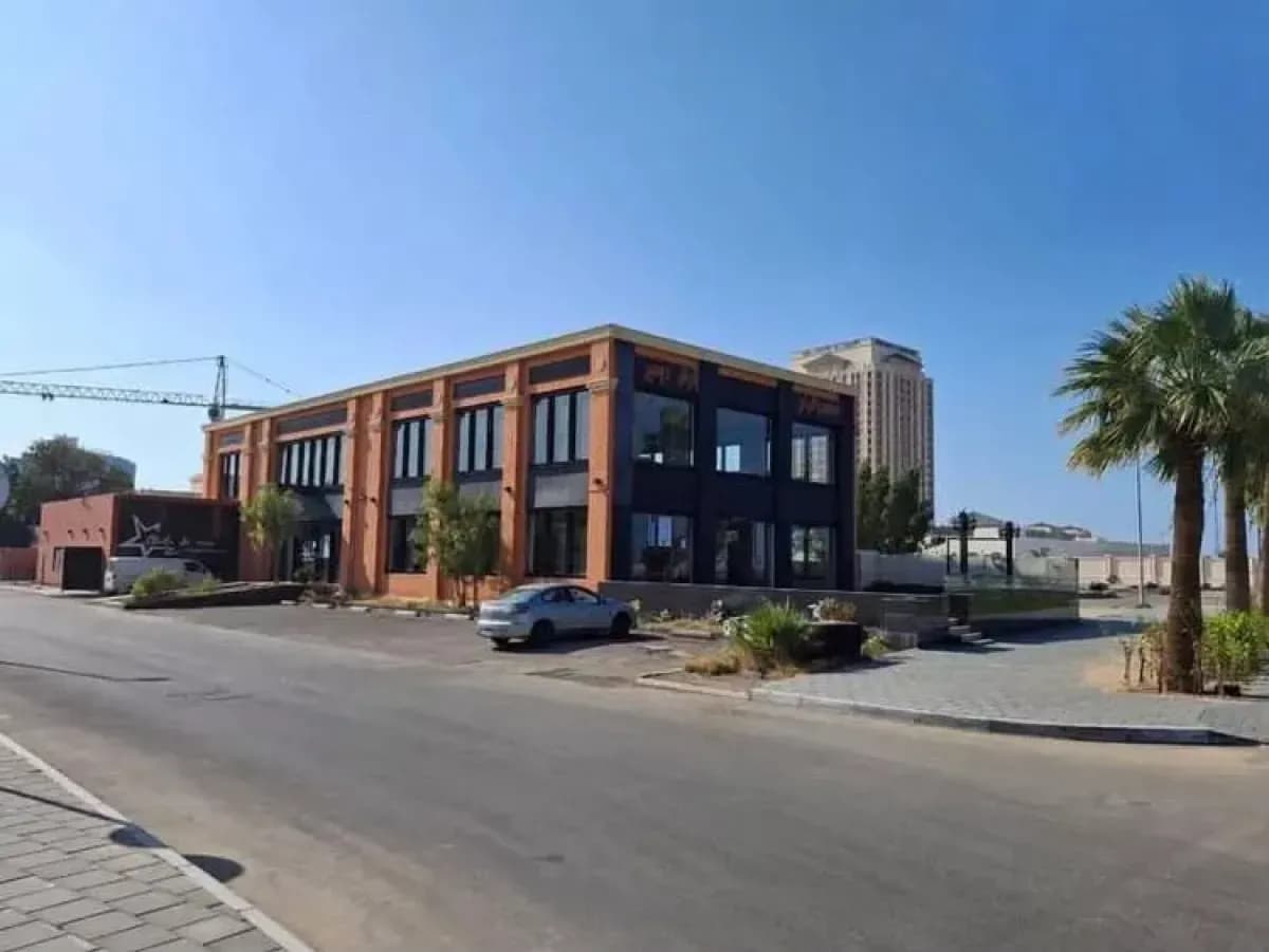 معرض للإيجار-0