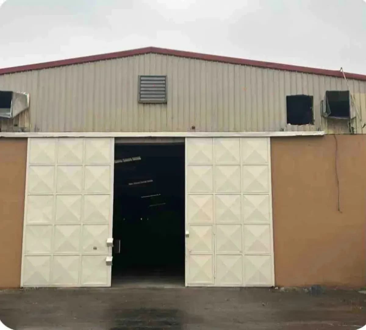 Warehouse For Rent - Image 1