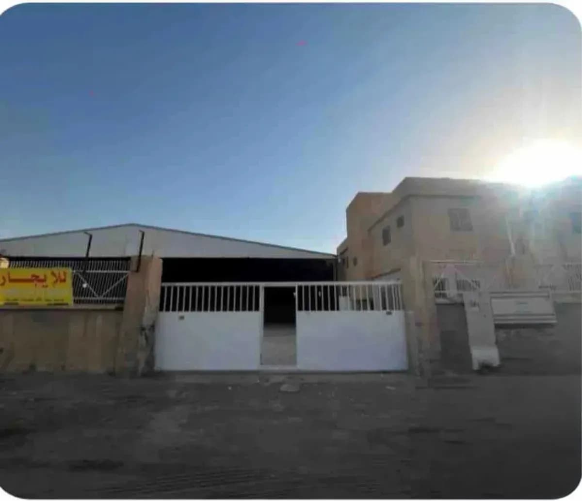 Showroom For Rent-0