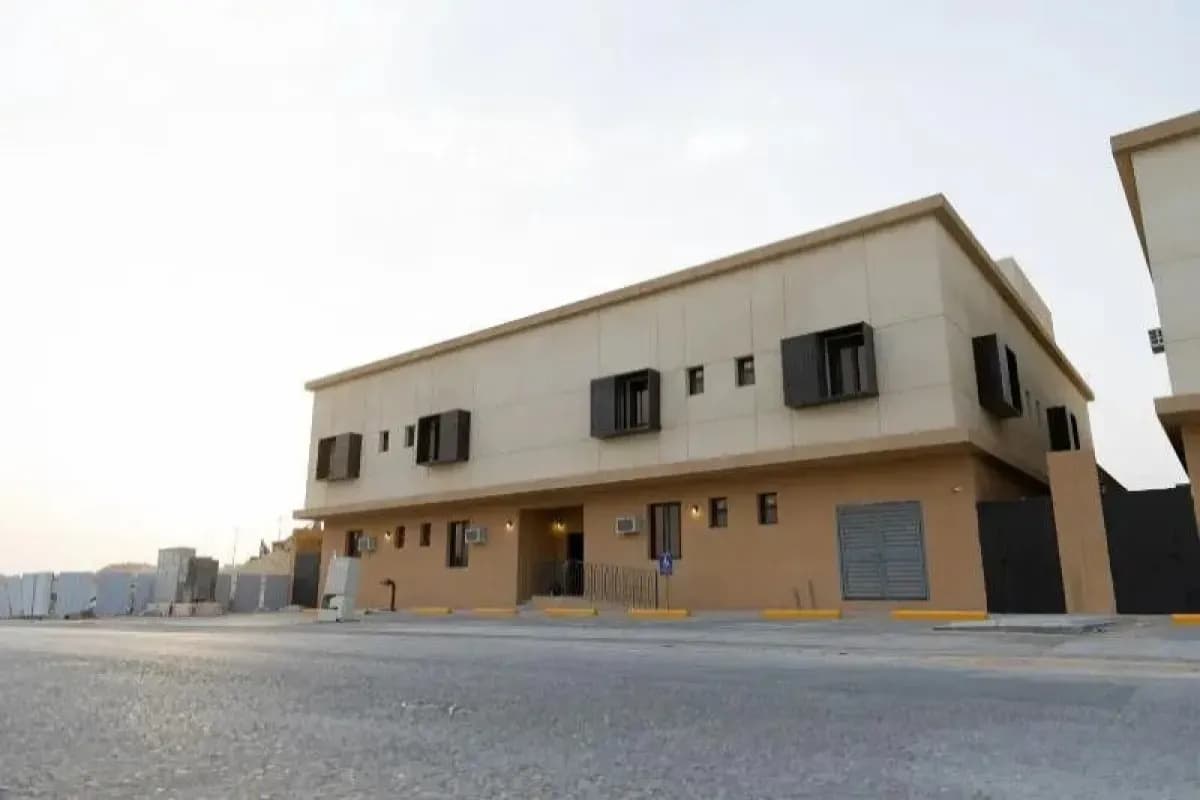 Building For Rent - Image 1