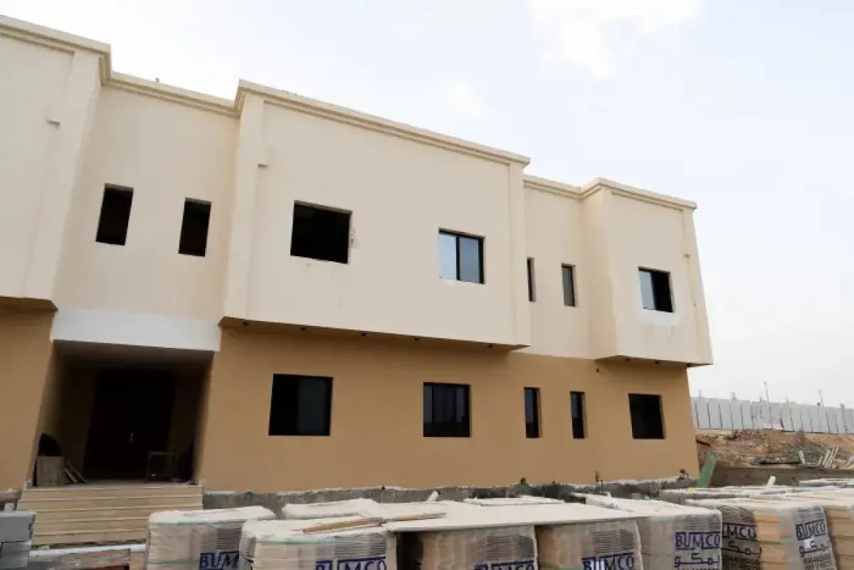 Building For Rent-1