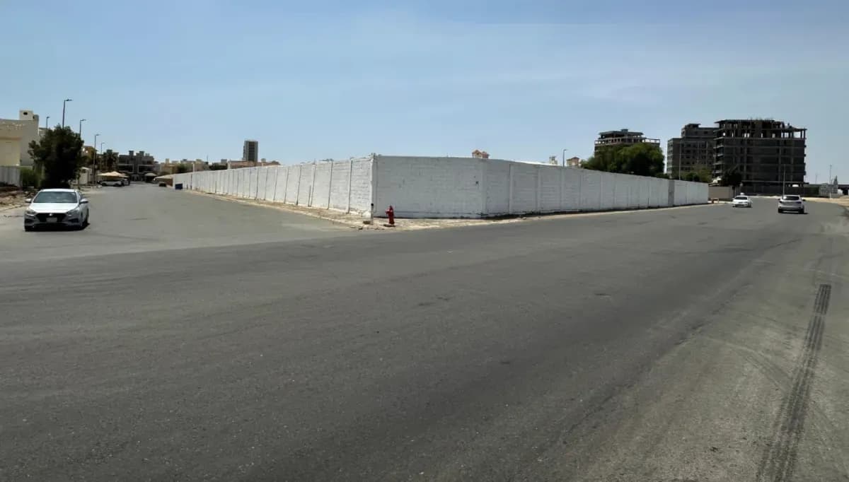 Land For Sale - Image 1