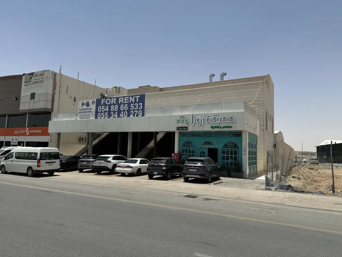 Showroom For Rent - Image 1