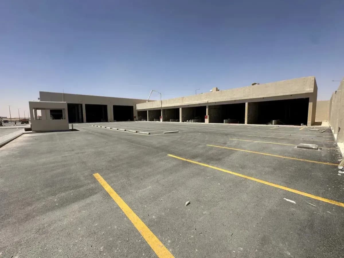 Showroom For Rent-2